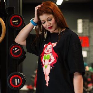 Muscle Curvy Miss Piggy Oversized T-Shirt